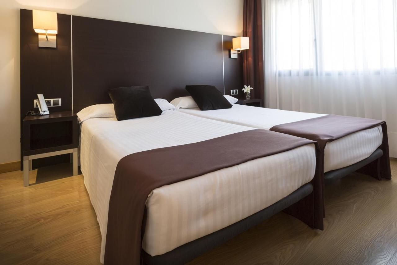 Hotel Plazaola อิรุตชุน ภายนอก รูปภาพ